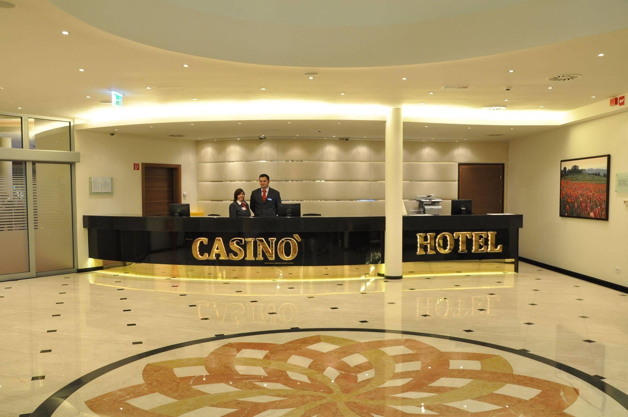 Casino&Hotel ADMIRAL Kozina Esterno foto